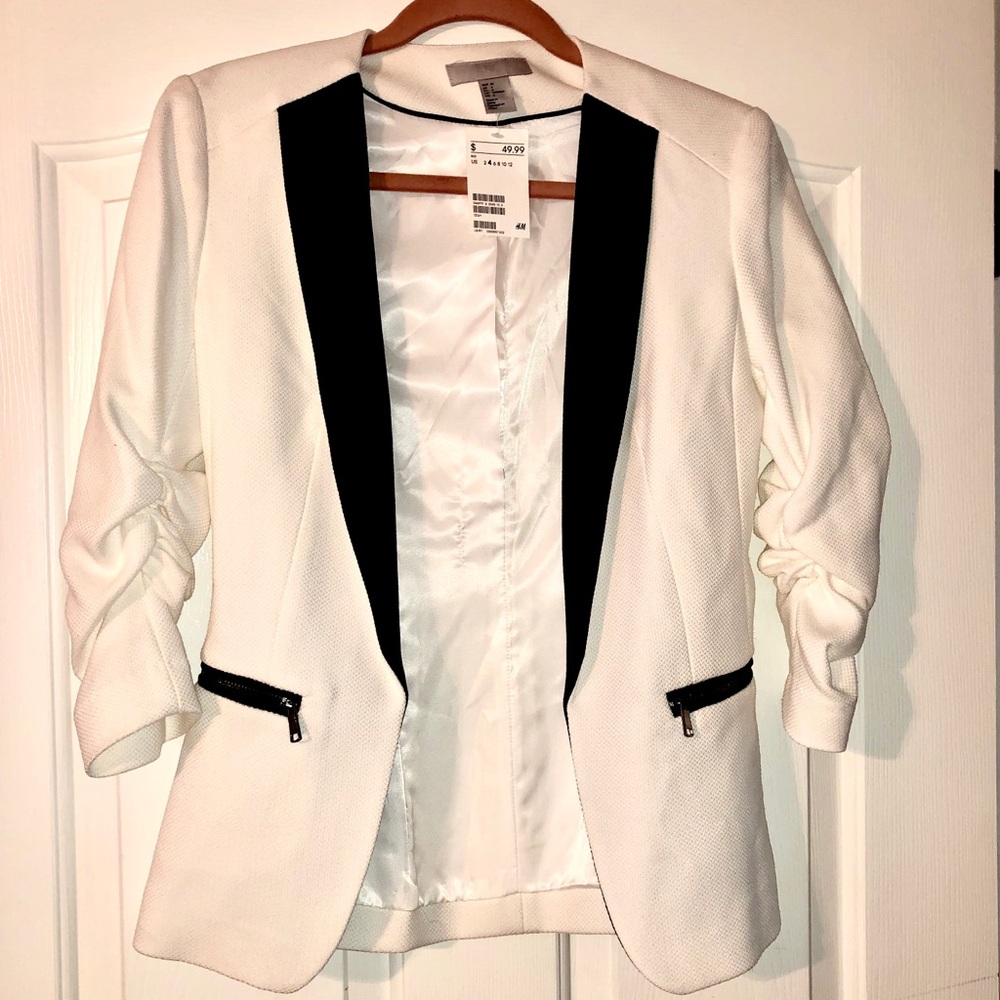 H&M Women’s Tuxedo Blazer